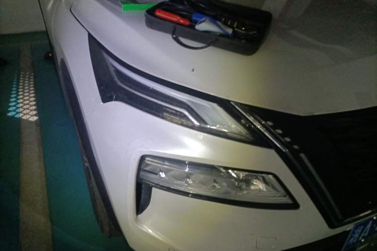 Used Nissan X-Trail 2023 e-POWER Ultra-Hybrid Dual-Motor All-Wheel-Drive Luxury Edition Right Front Headlight