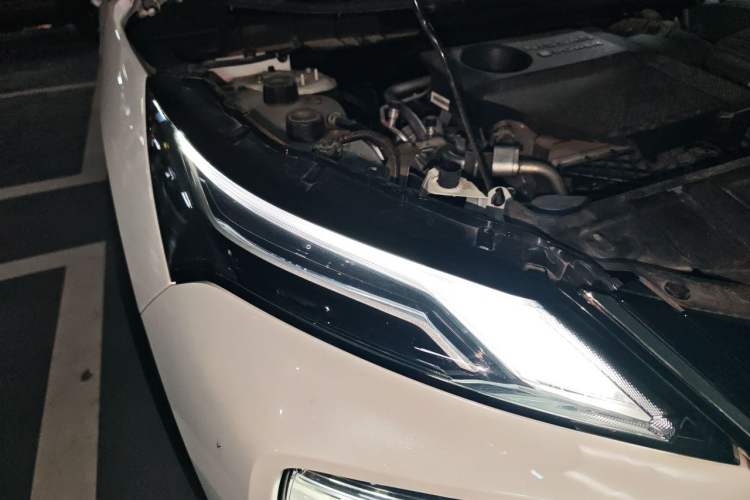 Used Nissan X-Trail 2023 e-POWER Ultra-Hybrid Dual-Motor All-Wheel-Drive Supreme Edition Right Front Headlight