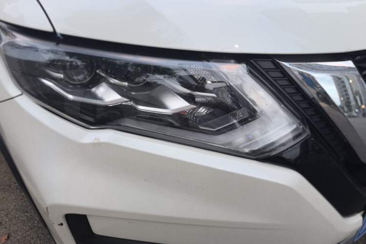 Used Nissan X-Trail 2023 Classic 2.0L Two-Wheel Drive Smart Connect Premium Edition Right Front Headlight