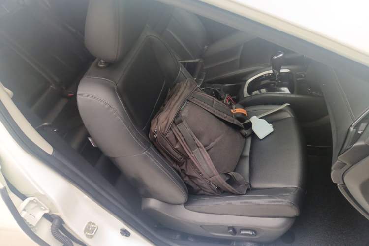 Used Nissan X-Trail 2023 Classic 2.0L Two-Wheel Drive Smart Connect Premium Edition Right Front Seat