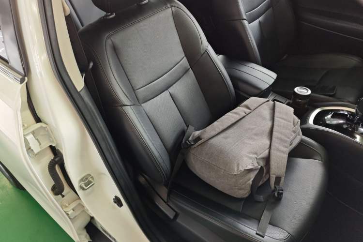 Used Nissan X-Trail 2023 Classic 2.0L Two-Wheel Drive Smart Connect & Comfort Edition Right Front Seat