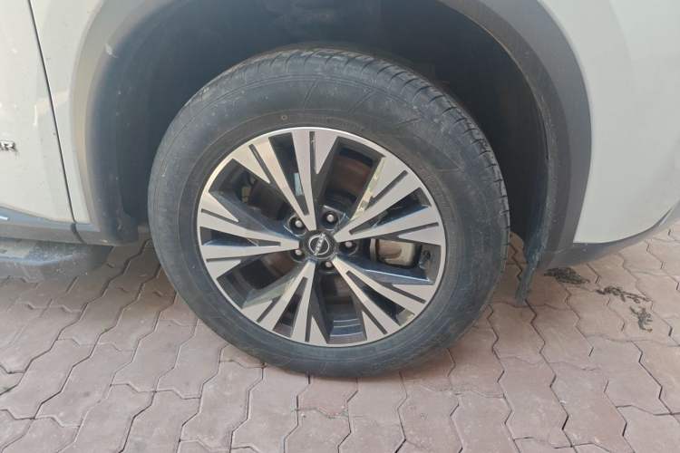 Used Nissan X-Trail 2023 e-POWER Ultra-Hybrid Dual-Motor All-Wheel-Drive Luxury Edition Right Front Wheel Hub
