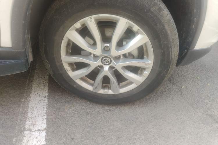 Used Nissan X-Trail 2023 Classic 2.0L Two-Wheel Drive Smart Connect & Comfort Edition Right Front Wheel Hub