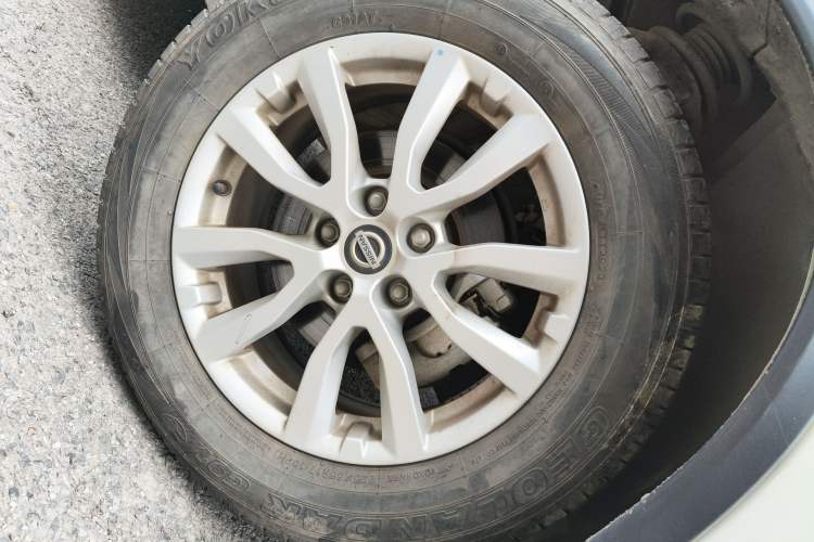 Used Nissan X-Trail 2023 Classic 2.0L Two-Wheel Drive Smart Connect Premium Edition Right Front Wheel Hub