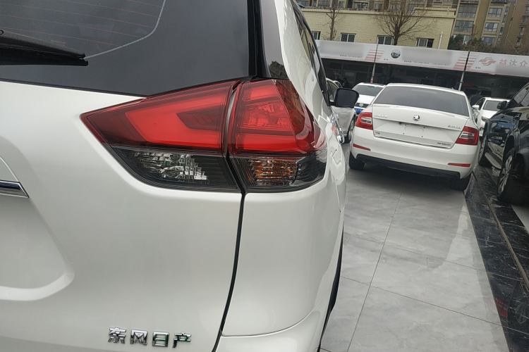 Used Nissan X-Trail 2023 Classic 2.0L Two-Wheel Drive Smart Connect Premium Edition Right Rear Taillight