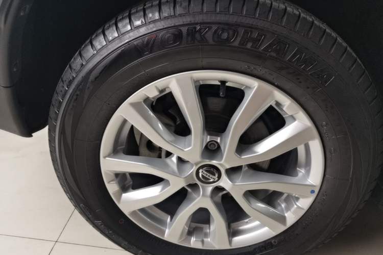 Used Nissan X-Trail 2023 Classic 2.0L Two-Wheel Drive Smart Connect Premium Edition Right Rear Wheel Hub