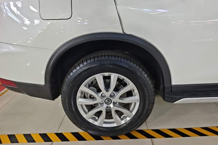 Used Nissan X-Trail 2023 Classic 2.0L Two-Wheel Drive Smart Connect Premium Edition Right Rear Wheel Hub