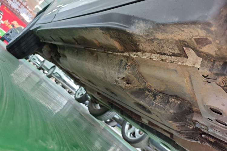 Used Nissan X-Trail 2023 Classic 2.0L Two-Wheel Drive Smart Connect & Comfort Edition Right Side Sill