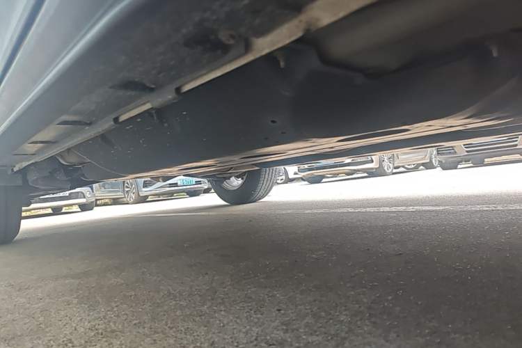 Used Nissan X-Trail 2023 Classic 2.0L Two-Wheel Drive Smart Connect Premium Edition Right Side Sill