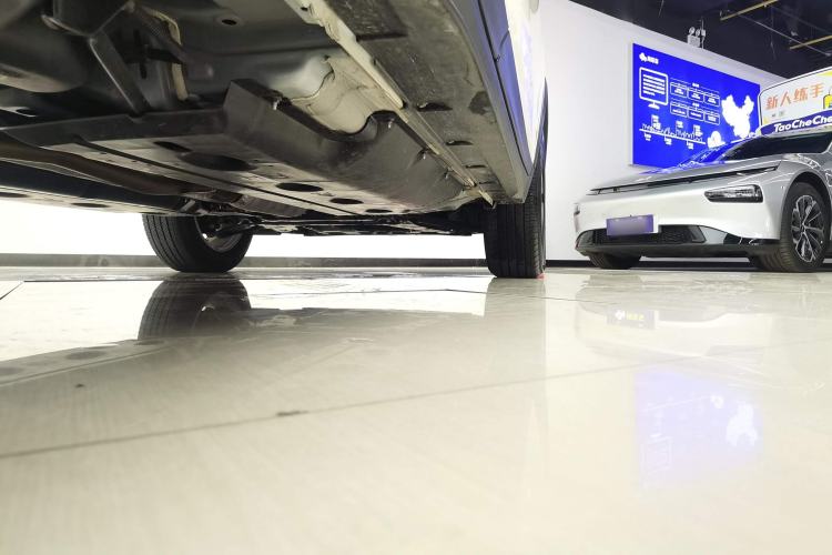 Used Nissan X-Trail 2023 Classic 2.0L Two-Wheel Drive Smart Connect Premium Edition Right Side Sill