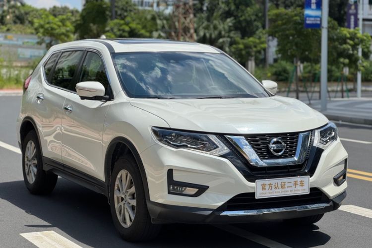Used Nissan X-Trail 2023 Classic 2.0L Two-Wheel Drive Smart Connect Premium Edition Roof
