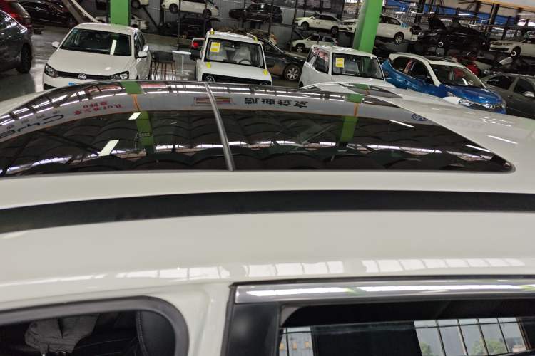 Used Nissan X-Trail 2023 Classic 2.0L Two-Wheel Drive Smart Connect & Comfort Edition Roof