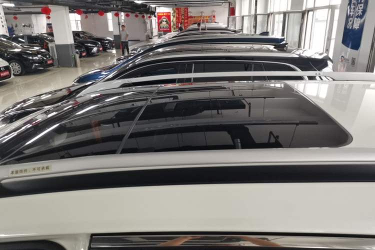 Used Nissan X-Trail 2023 Classic 2.0L Two-Wheel Drive Smart Connect Premium Edition Roof