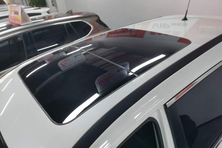 Used Nissan X-Trail 2023 Classic 2.0L Two-Wheel Drive Smart Connect & Comfort Edition Roof
