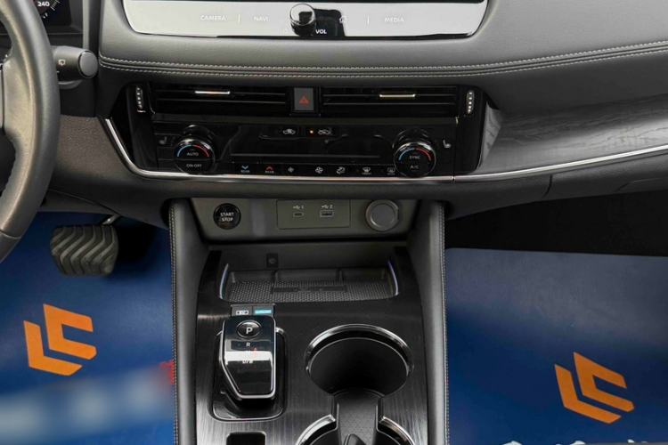 Used Nissan X-Trail 2023 e-POWER Ultra-Hybrid Dual-Motor All-Wheel-Drive Supreme Edition Roof