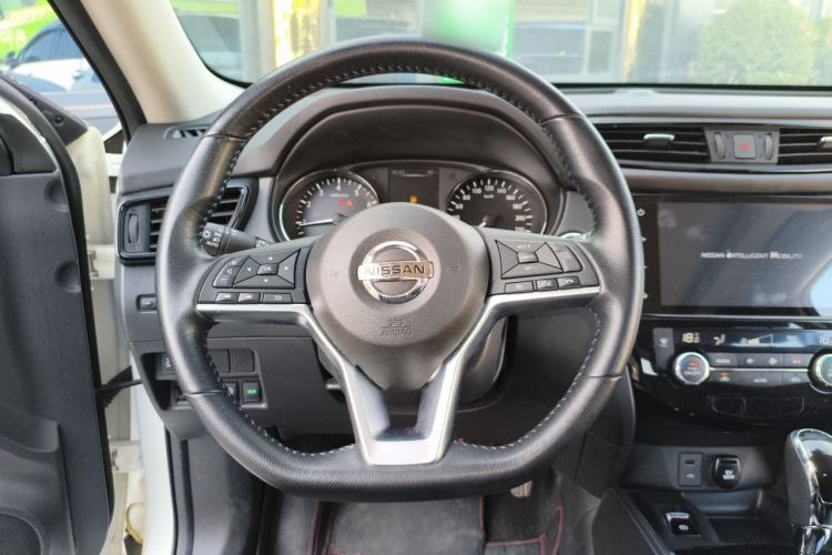 Used Nissan X-Trail 2023 Classic 2.0L Two-Wheel Drive Smart Connect & Comfort Edition Steering Wheel