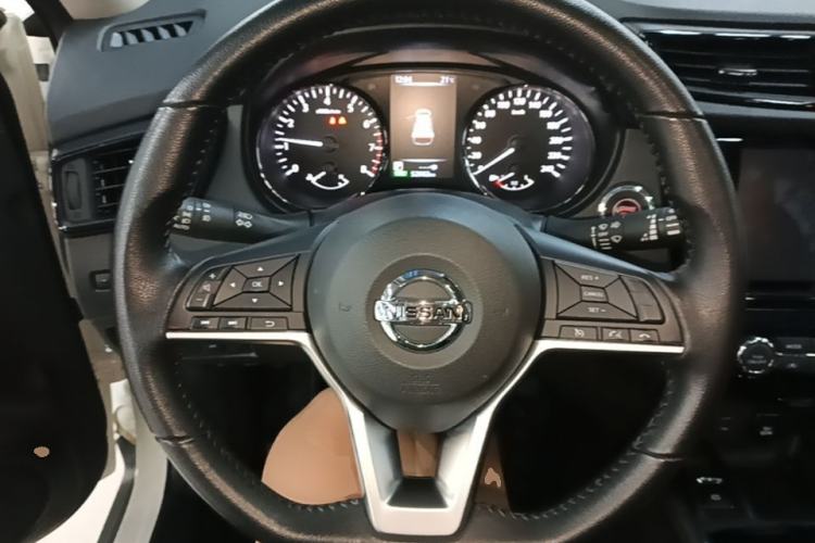 Used Nissan X-Trail 2023 Classic 2.0L Two-Wheel Drive Smart Connect Premium Edition Steering Wheel