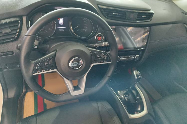 Used Nissan X-Trail 2023 Classic 2.0L Two-Wheel Drive Smart Connect Premium Edition Steering Wheel