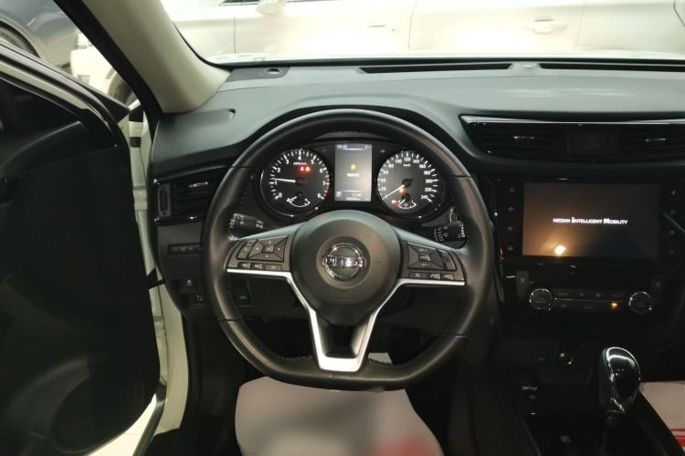 Used Nissan X-Trail 2023 Classic 2.0L Two-Wheel Drive Smart Connect Premium Edition Steering Wheel