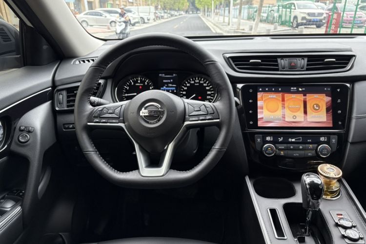 Used Nissan X-Trail 2023 Classic 2.0L Two-Wheel Drive Smart Connect & Comfort Edition Steering Wheel