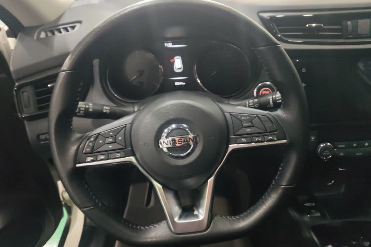 Used Nissan X-Trail 2023 Classic 2.0L Two-Wheel Drive Smart Connect Premium Edition Steering Wheel
