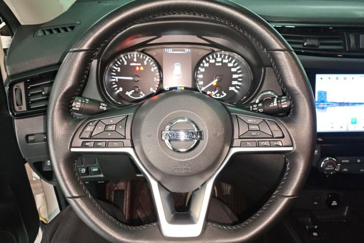 Used Nissan X-Trail 2023 Classic 2.0L Two-Wheel Drive Smart Connect & Comfort Edition Steering Wheel