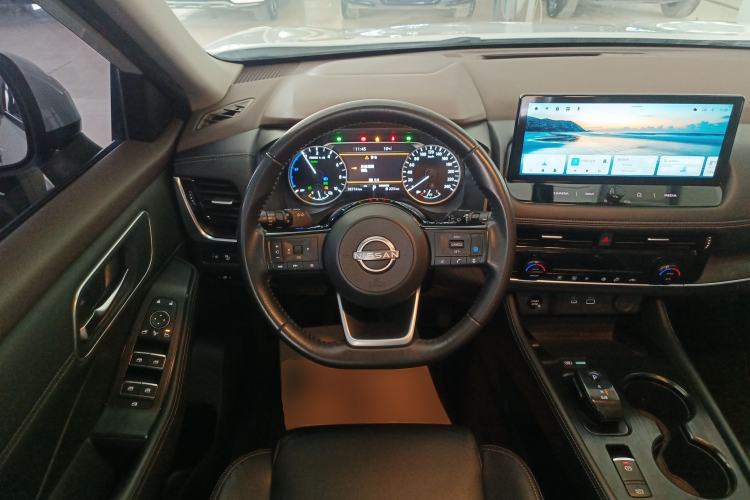 Used Nissan X-Trail 2023 e-POWER Ultra-Hybrid Dual-Motor All-Wheel-Drive Luxury Edition Steering Wheel