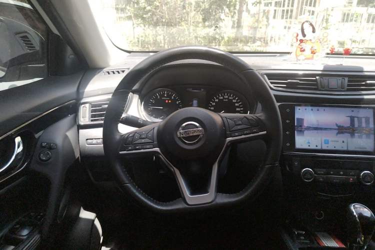Used Nissan X-Trail 2023 Classic 2.0L Two-Wheel Drive Smart Connect & Comfort Edition Steering Wheel