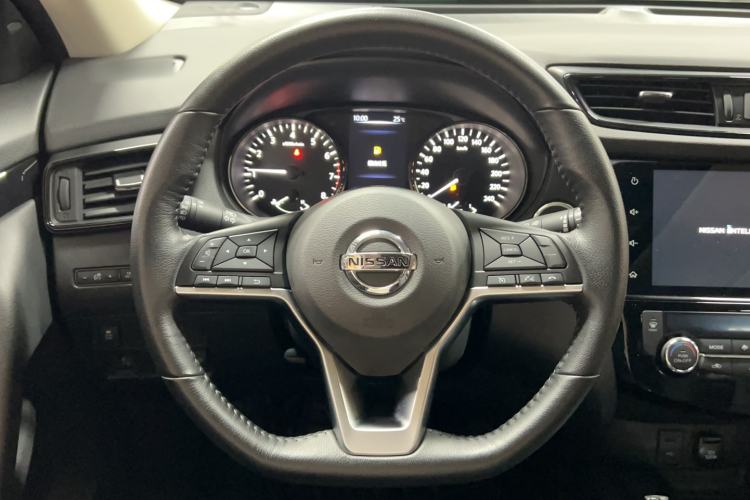 Used Nissan X-Trail 2023 Classic 2.0L Two-Wheel Drive Smart Connect & Comfort Edition Steering Wheel
