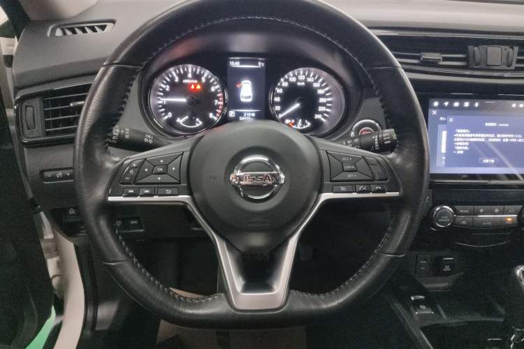 Used Nissan X-Trail 2023 Classic 2.0L Two-Wheel Drive Smart Connect Premium Edition Steering Wheel