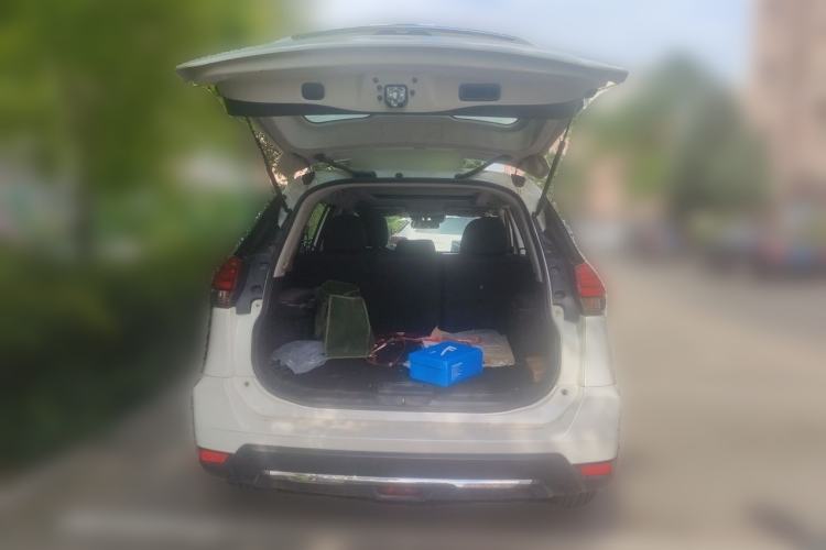 Used Nissan X-Trail 2023 Classic 2.0L Two-Wheel Drive Smart Connect & Comfort Edition Trunk