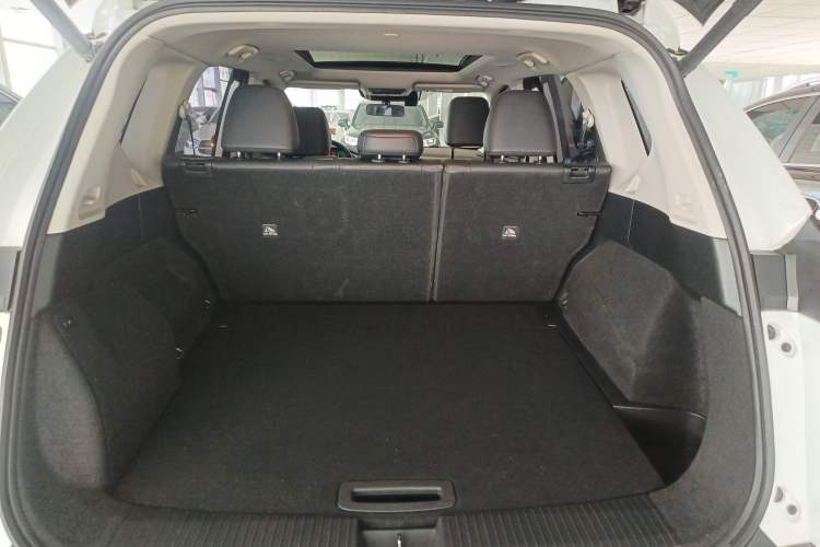 Used Nissan X-Trail 2023 e-POWER Ultra-Hybrid Dual-Motor All-Wheel-Drive Luxury Edition Trunk