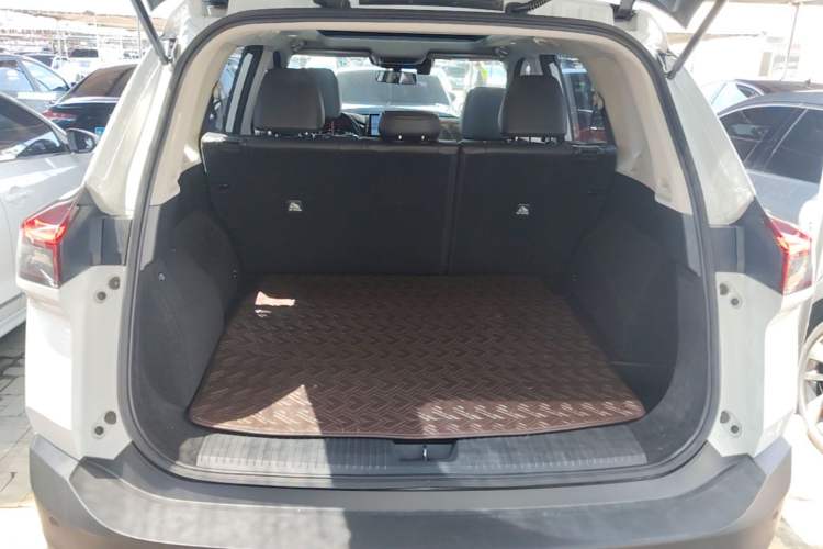 Used Nissan X-Trail 2023 e-POWER Ultra-Hybrid Dual-Motor All-Wheel-Drive Luxury Edition Trunk