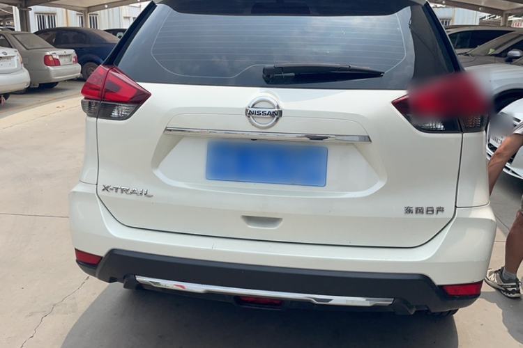 Used Nissan X-Trail 2023 Classic 2.0L Two-Wheel Drive Smart Connect Premium Edition Trunk