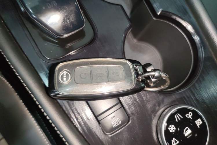 Used Nissan X-Trail 2023 e-POWER Ultra-Hybrid Dual-Motor All-Wheel-Drive Luxury Edition Vehicle Key