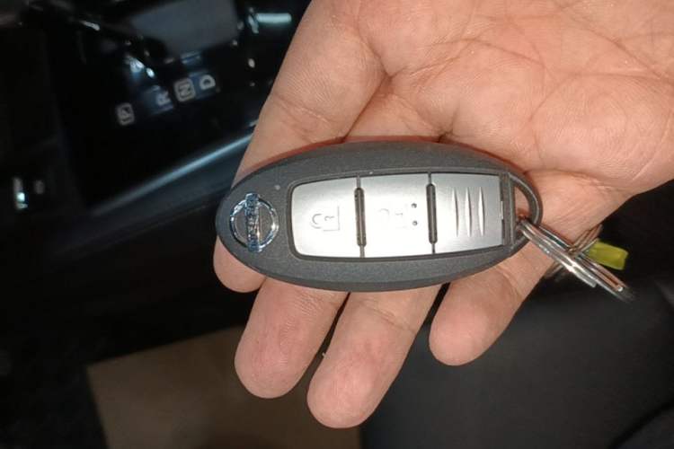 Used Nissan X-Trail 2023 Classic 2.0L Two-Wheel Drive Smart Connect Premium Edition Vehicle Key