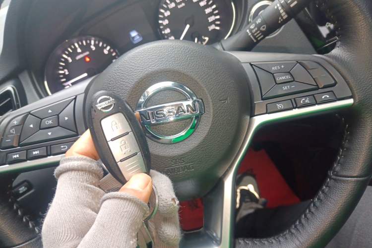 Used Nissan X-Trail 2023 Classic 2.0L Two-Wheel Drive Smart Connect Premium Edition Vehicle Key