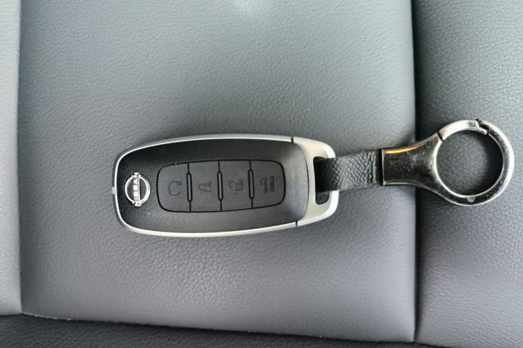 Used Nissan X-Trail 2023 e-POWER Ultra-Hybrid Dual-Motor All-Wheel-Drive Supreme Edition Vehicle Key