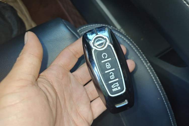 Used Nissan X-Trail 2023 e-POWER Ultra-Hybrid Dual-Motor All-Wheel-Drive Supreme Edition Vehicle Key
