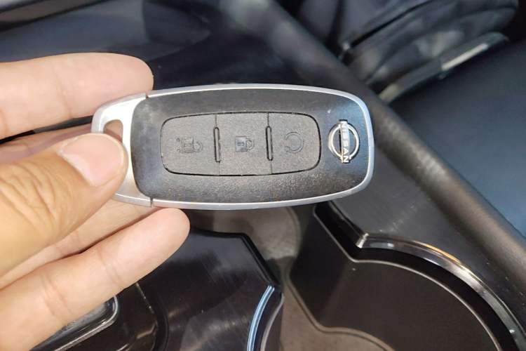 Used Nissan X-Trail 2023 e-POWER Ultra-Hybrid Dual-Motor All-Wheel-Drive Luxury Edition Vehicle Key