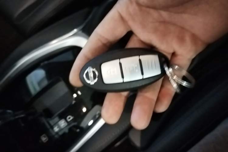 Used Nissan X-Trail 2023 Classic 2.0L Two-Wheel Drive Smart Connect Premium Edition Vehicle Key