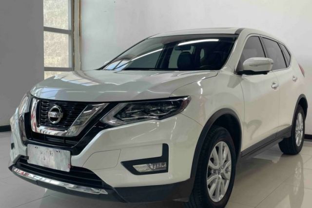 Used Nissan X-Trail 2023 Classic 2.0L Two-Wheel Drive Smart Connect Premium Edition