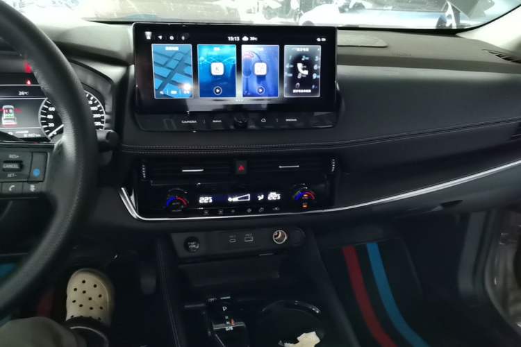 Used Nissan X-Trail 2023 e-POWER Ultra-Hybrid Dual-Motor All-Wheel-Drive Luxury Edition Audio And AC Panel