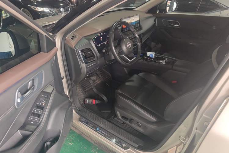Used Nissan X-Trail 2023 e-POWER Ultra-Hybrid Dual-Motor All-Wheel-Drive Supreme Edition Driver Seat