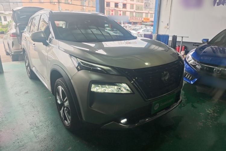 Used Nissan X-Trail 2023 e-POWER Ultra-Hybrid Dual-Motor All-Wheel-Drive Supreme Edition Front Right 45 Deg