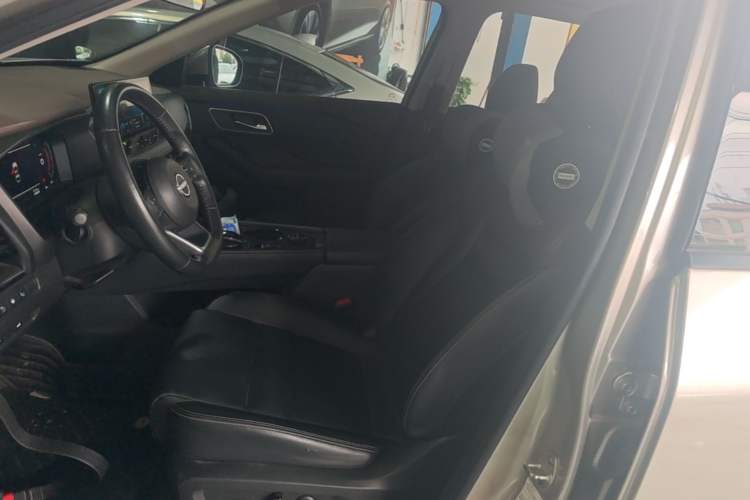Used Nissan X-Trail 2023 e-POWER Ultra-Hybrid Dual-Motor All-Wheel-Drive Supreme Edition Left Front Seat