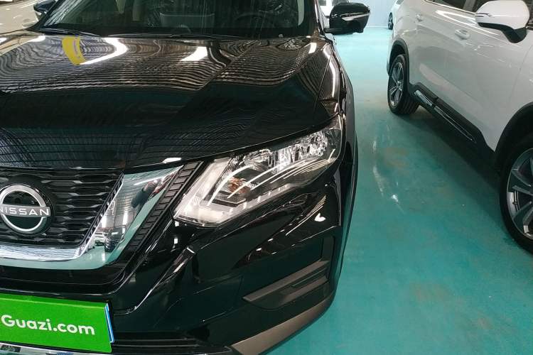 Used Nissan X-Trail 2025 Honor 2.0L Two-Wheel Drive Genuine Edition Left Front Headlight