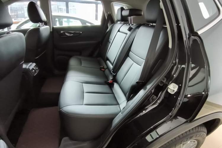 Used Nissan X-Trail 2025 Honor 2.0L Two-Wheel Drive Leading Edition Left Rear Seat