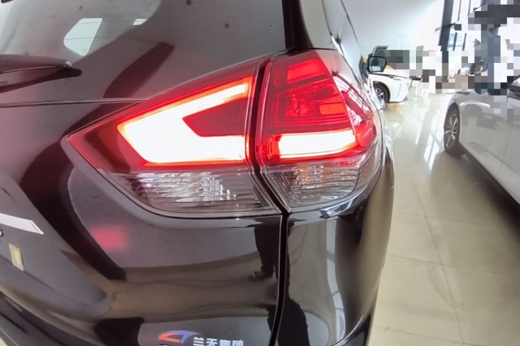 Used Nissan X-Trail 2025 Honor 2.0L Two-Wheel Drive Leading Edition Right Rear Taillight