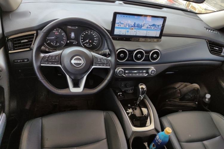 Used Nissan X-Trail 2025 Honor 2.0L Two-Wheel Drive Leading Edition Center Console